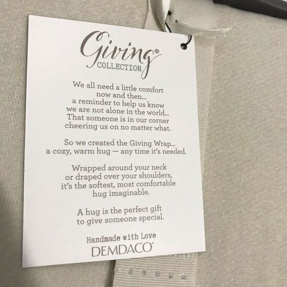 Demdaco Giving Wrap Soft Scarf cream nwt - Picture 6 of 8